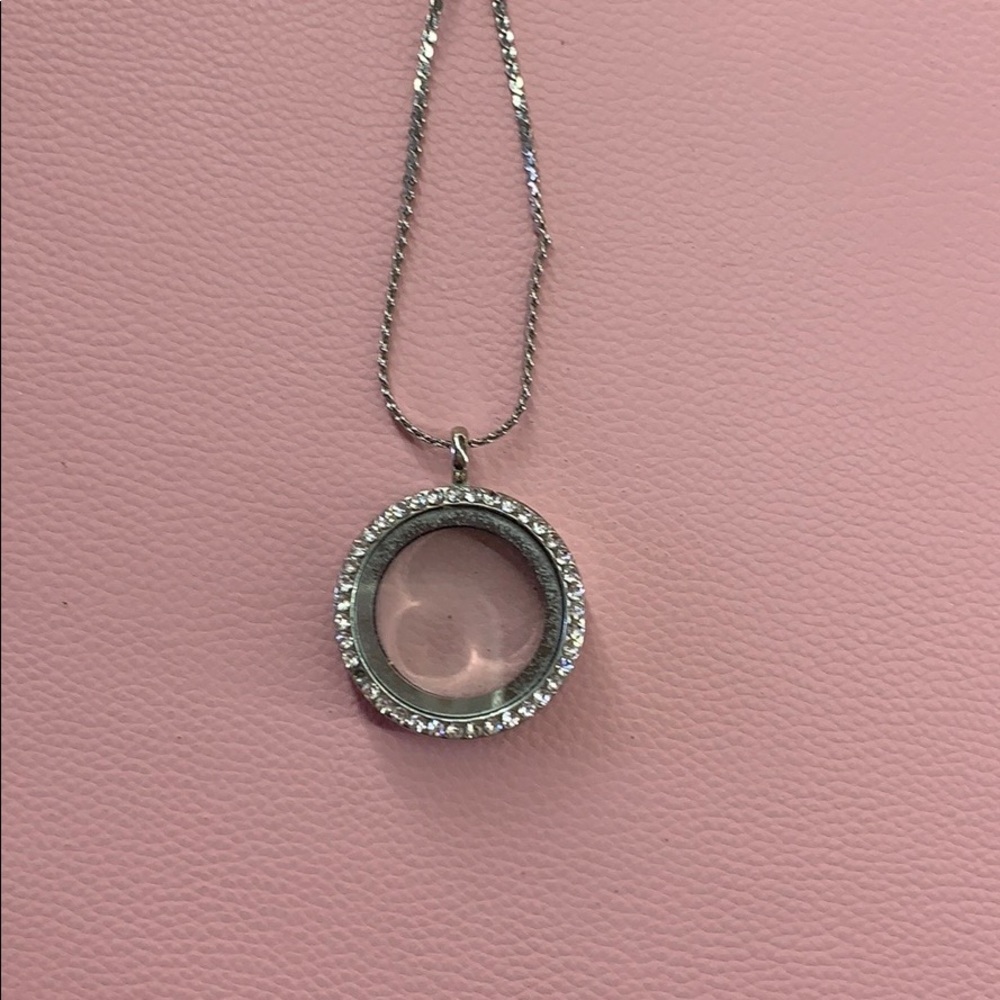 Magnetic Rhinestone Sterling Silver Circle Locket - Picture 6 of 8